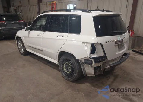 2015 Mercedes-Benz Glk 350 4Matic z USA, uszkodzony, nr VIN WDCGG8JB9FG418642